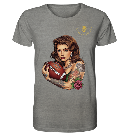 Tattooed woman with football - Organic Shirt